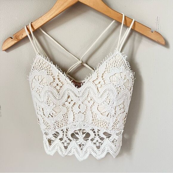 Willow & Root Cream Lace Bandeau with Scalloped Trim Smocked Back SZ S - Picture 1 of 9